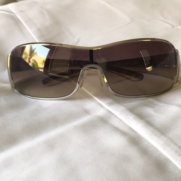 prada wrap around sunglasses